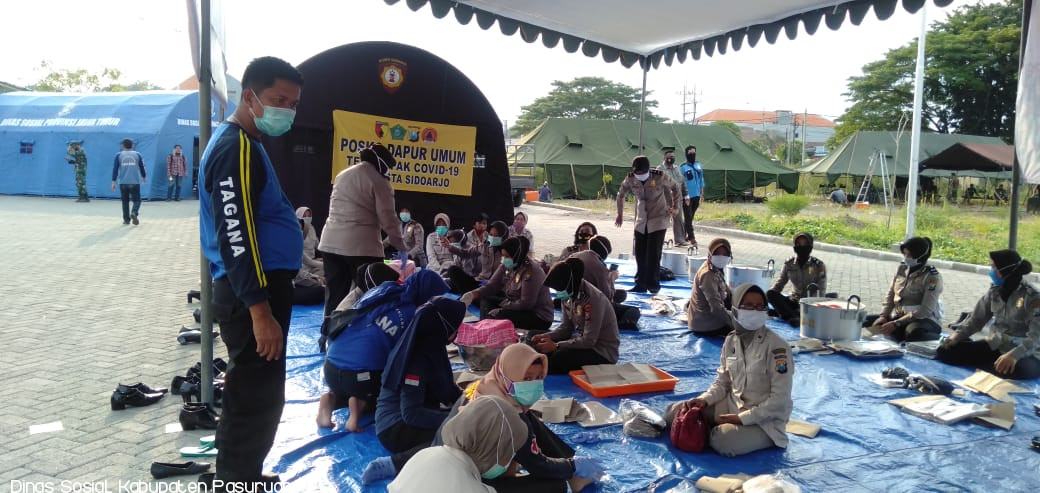 DAPUR UMUM PEMERINTAH PROVINSI JATIM DALAM RANGKA PSBB DI WILAYAH SIDOARJO